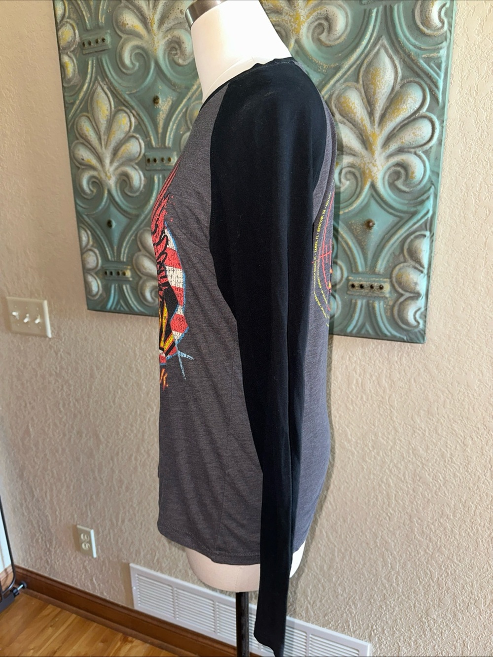 Def Leppard Rock Till America 2014 Raglan Band Tee Womens Medium Pima Tee - Picture 3 of 6
